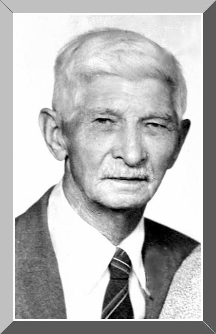 Oscar Fieldsa about 1955